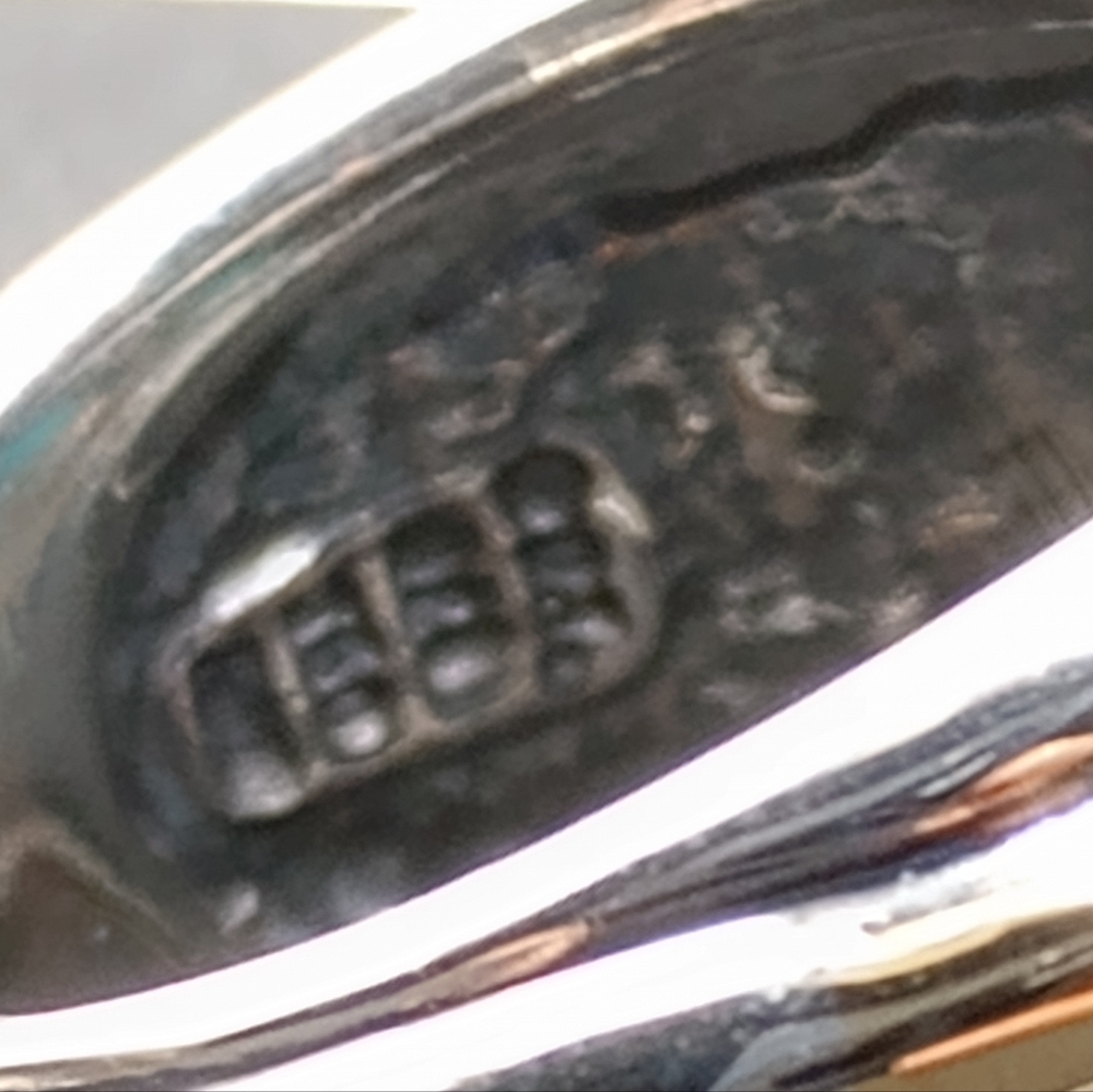 David Yurman Turquoise and Silver Ring with Gold Highlights - Picture 5 of 9
